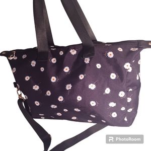 Perfect weekend bag Alice+Olivia